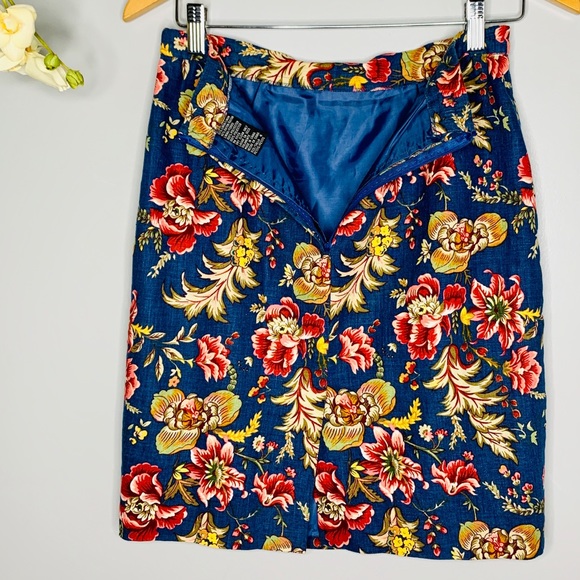 Dresses & Skirts - Vintage Positive Attitude Floral Skirt 4P
